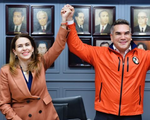 Alejandro Moreno confirms that he is seeking re-election as PRI leader