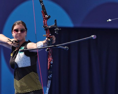 Ana Luíza Caetano and Marcus D'Almeida reach the round of 16 in archery