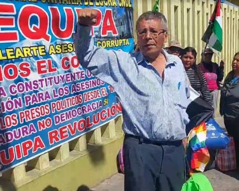 Arequipa: Protesters leave for Lima to protest against Dina Boluarte's government