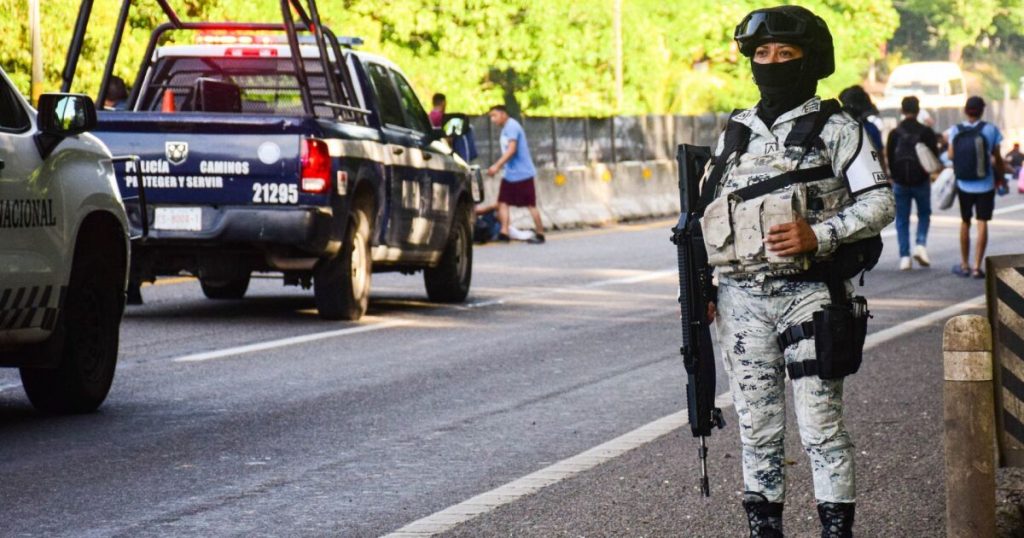 Authorities prepare for the return of Mexicans who fled to Guatemala due to violence