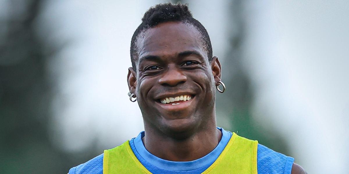 Balotelli close to signing for a historic South American club