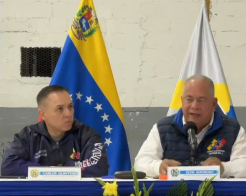 CNE has distributed 100% of the machines for the presidential election