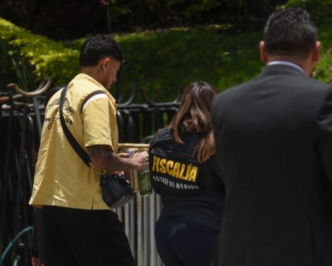 Carlos Salcedo testifies before Edomex authorities about the murder of his sister