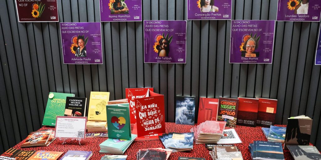 Collective in DF promotes literature by black authors