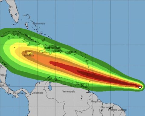 Cuba monitors storm Beryl, which could become "major hurricane"