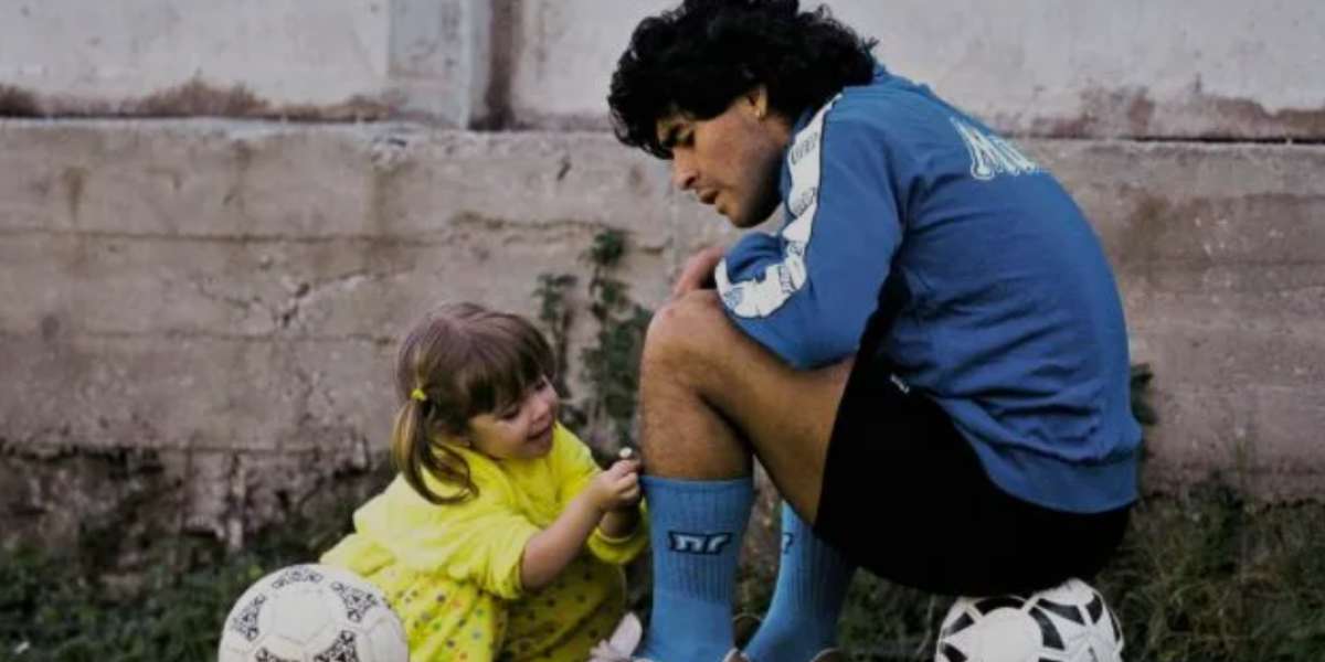 Dalma Maradona connects with her father through a medium