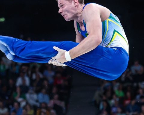 Diogo Soares advances to the men's artistic gymnastics final in Paris