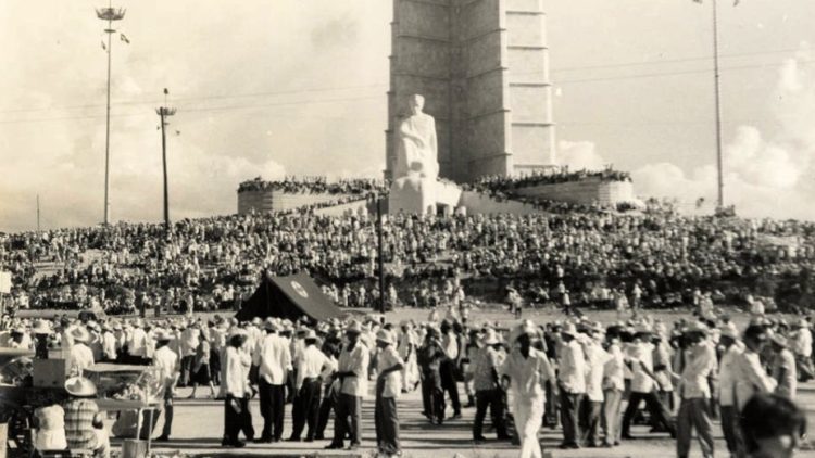 First celebration of July 26: showing the world popular support for the regime