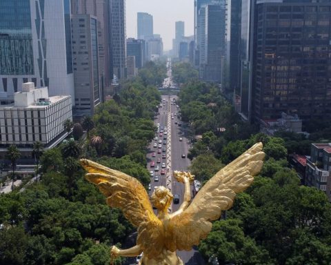 Fitch confirms Mexico's rating with stable outlook