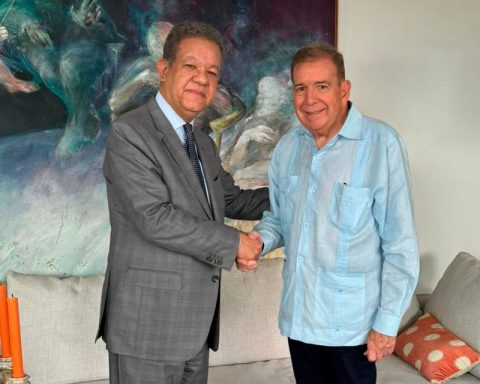 Former Dominican President Leonel Fernández held a "successful meeting" with Edmundo González