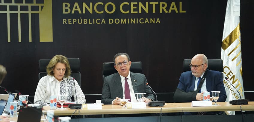 Misión FMI estima RD crecerá 5.1 % del PIB