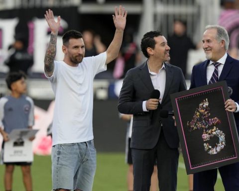 Inter Miami pays tribute to Messi