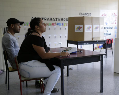 Miembros de mesa bot mesas electorales