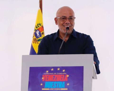 Jorge Rodríguez announces simultaneous mass events in preparation for the end of the campaign