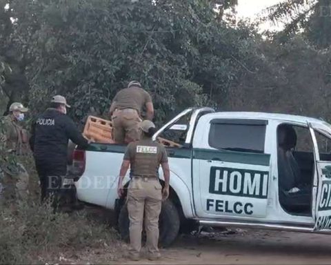 José Carlo, the murdered young man who worked as a taxi driver and delivery man to help his family