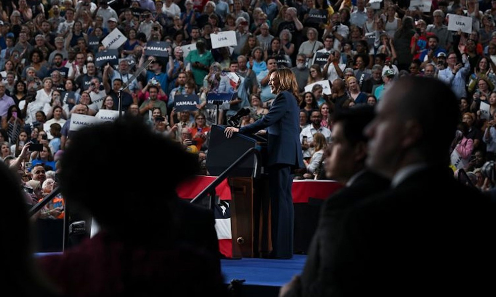 Kamala steps up her campaign events in Arizona