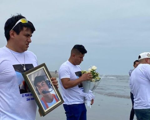 La Libertad: Relatives of victims of plane crash demand closure of JBC aviation school