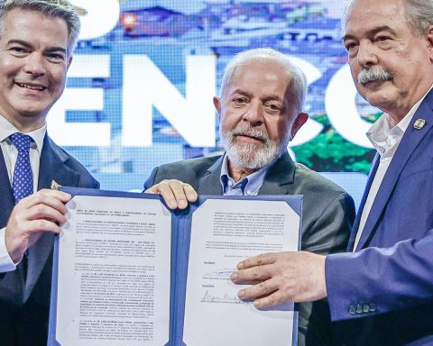 Lula announces investment of R$15.5 billion in works on Dutra and Rio-Santos