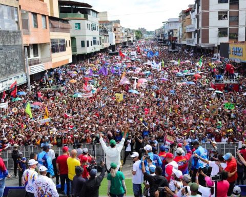 Maduro from Yaracuy: The people will not let their country be stolen