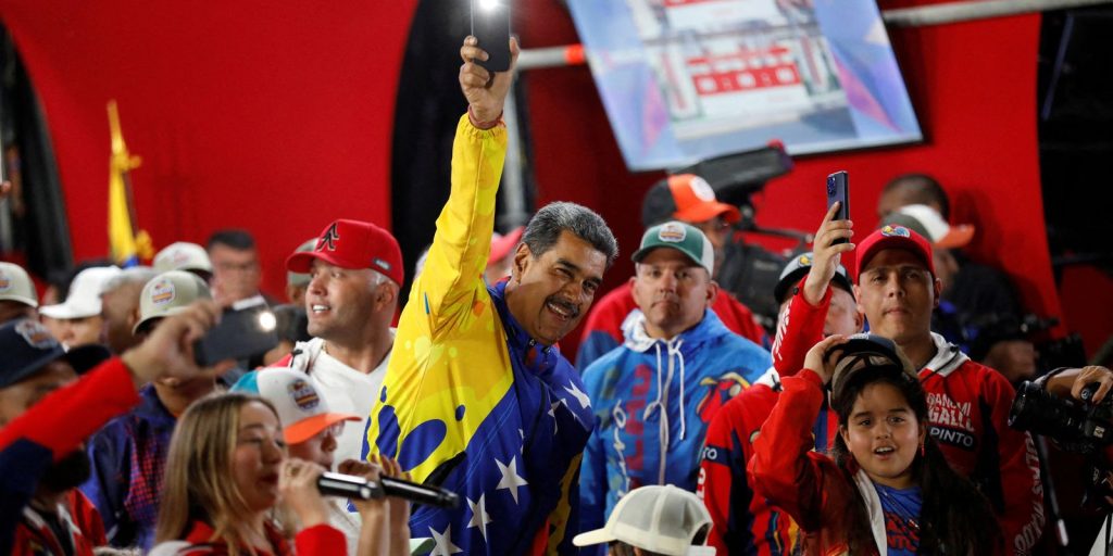 Maduro is proclaimed president of Venezuela and accuses coup d'état