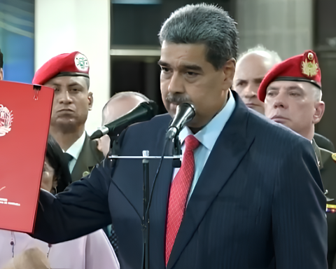 Maduro says he is “ready to present 100% of the electoral records”