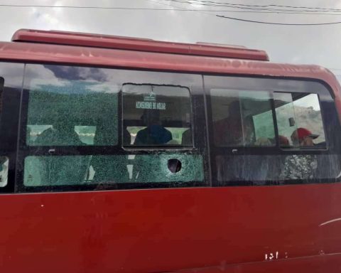 Minister of Transport rejects violent acts against national property