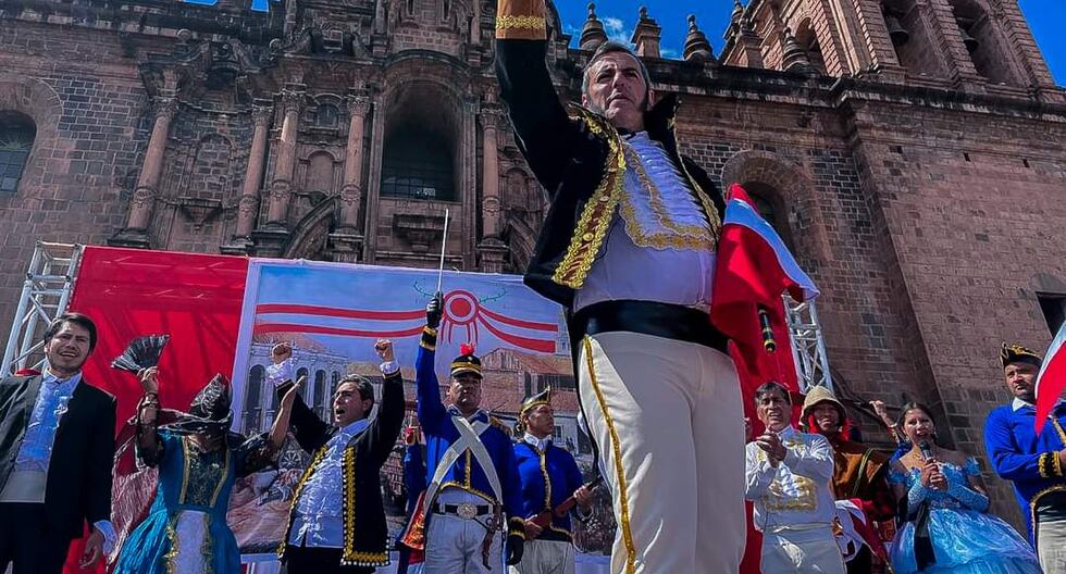 National Holidays: Liberation feat staged in Cusco's Plaza Mayor (PHOTOS)