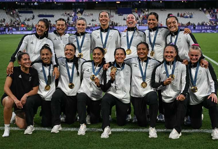 New Zealand retains Olympic title in women's rugby 7s