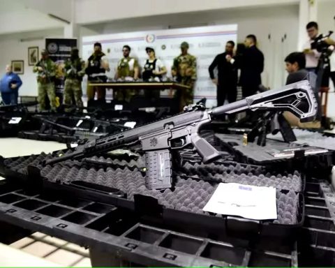 Official handover of weapons seized in Operation Dakovo to the National Police