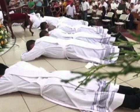 Ortega-Murillo dictatorship prevents priestly ordination of three deacons from the Diocese of Estelí