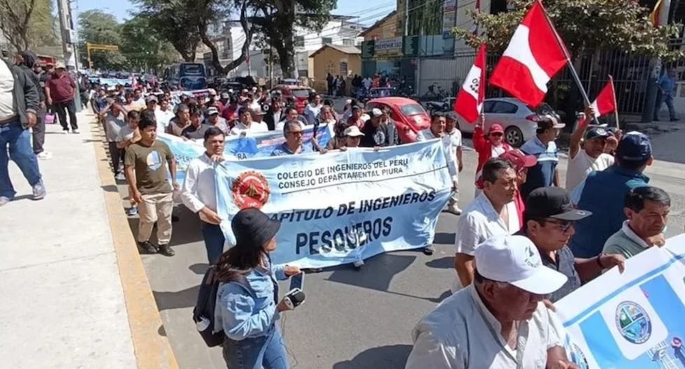 Piura: Fishermen protest against Chinese vessels