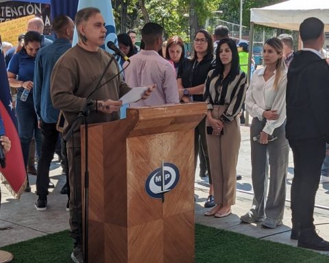 Prosecutor Saab warns of crimes against those who announce results before the CNE