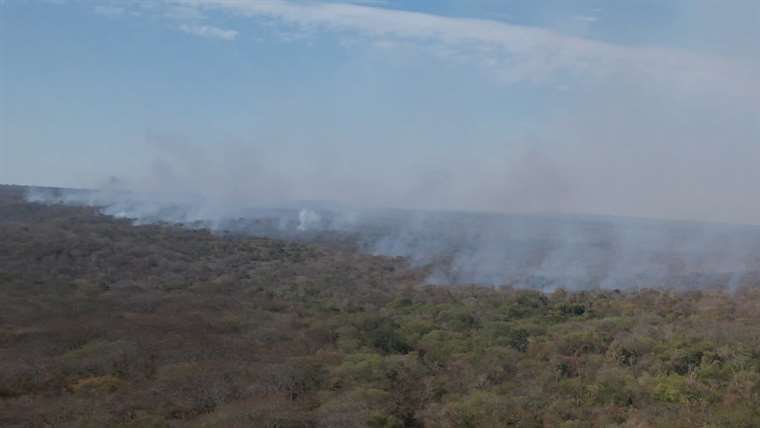 Roboré reports four communities besieged by fires