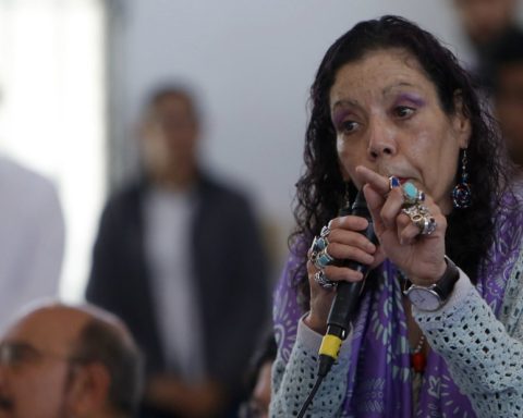 Rosario Murillo, interventionist and meddler, insults the Venezuelan opposition that protests against electoral fraud