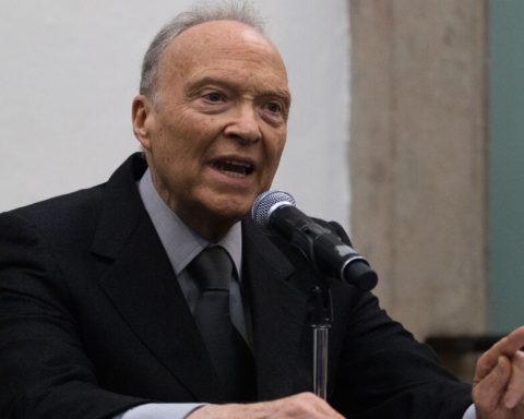 Salary change published in FGR for 2024; Gertz Manero will receive 190,000 pesos