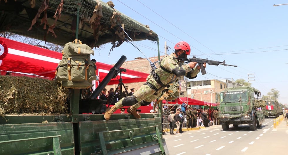 Sullana: Hundreds of families enjoyed the civic-military parade