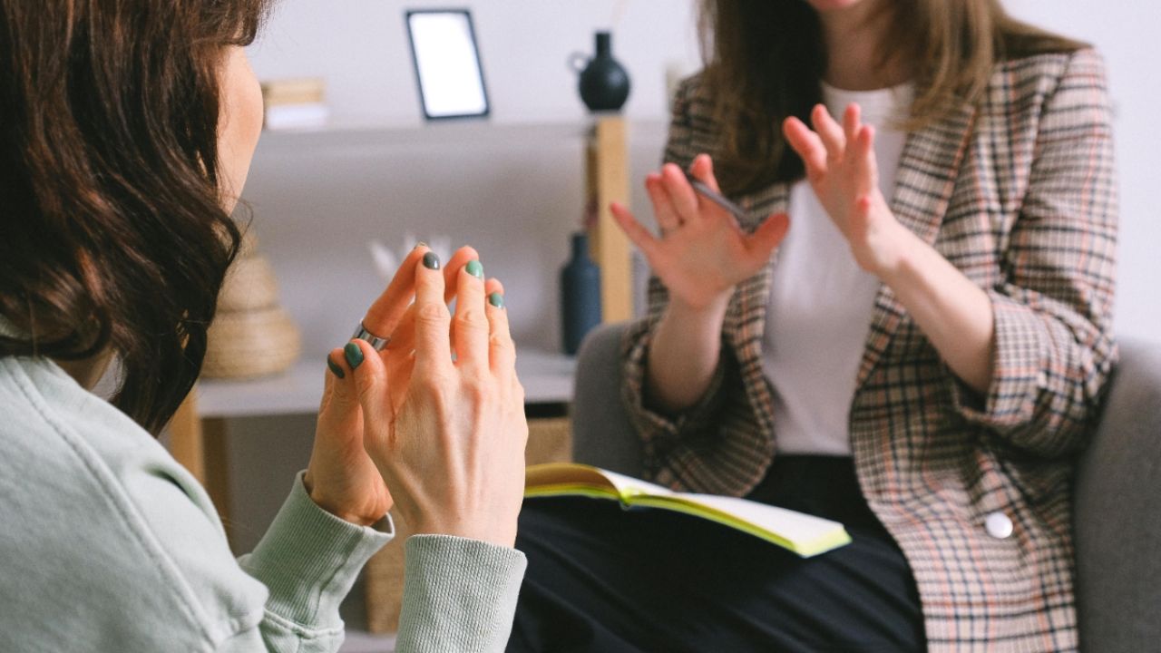 Take a seat before finding out how much a Psychologist earns in the Municipality of La Cisterna