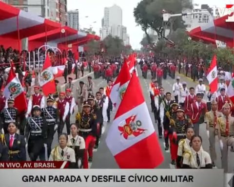 This was the participation of the emblematic Santa Isabel school in the Great Parade and Military Parade (VIDEO)