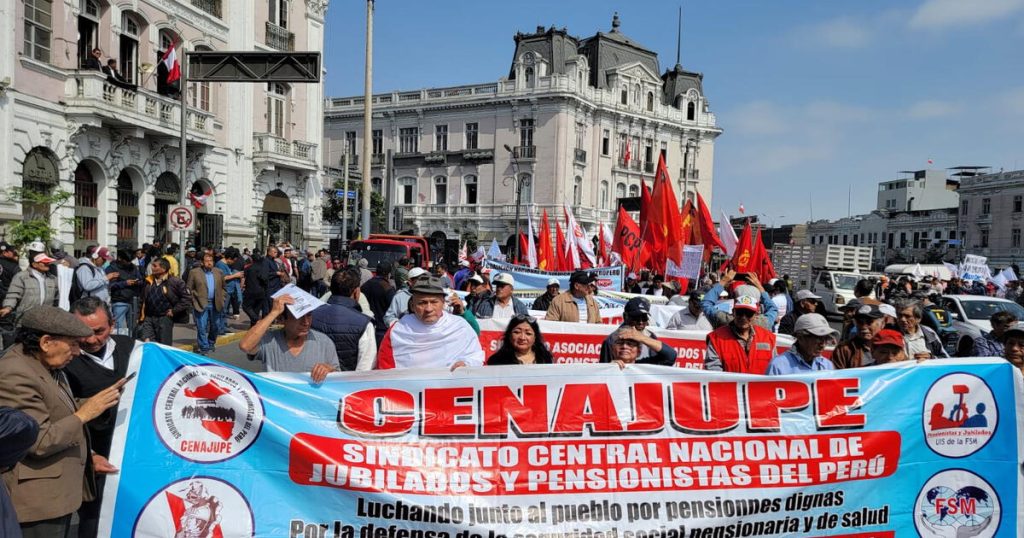 Unions reject Boluarte and demand a better minimum wage