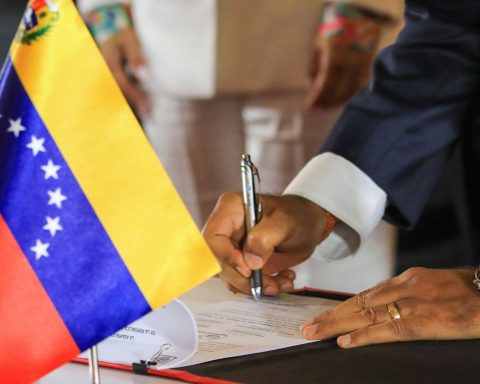 Venezuela: Seven days before the election, polls differ on the result