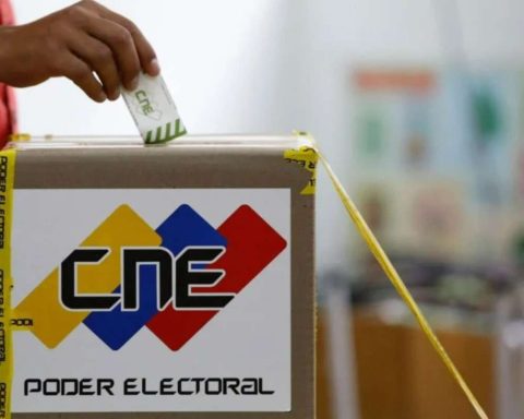 Venezuela will not admit Spanish delegation without invitation for elections
