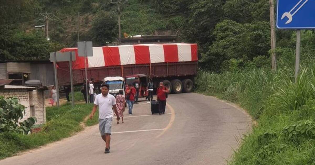 What is known about the blockades and shootings in Chiapas