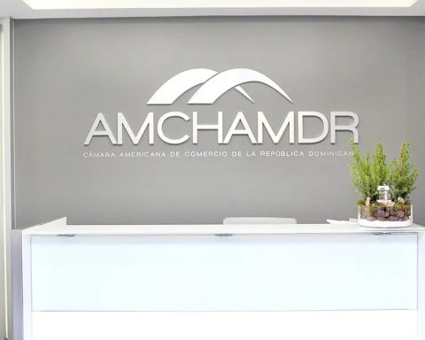 Cámara Americana de Comercio de la República Dominicana (AMCHAMDR)