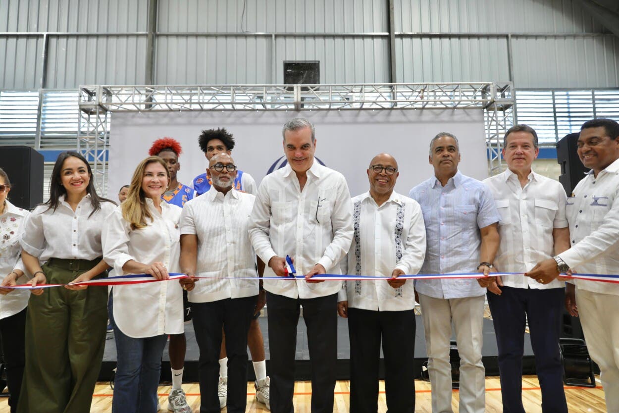 Abinader inaugura nuevas obras en el país