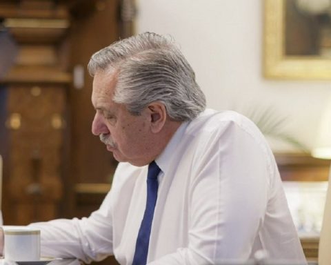 Alberto Fernández formalized his resignation from the presidency of the PJ