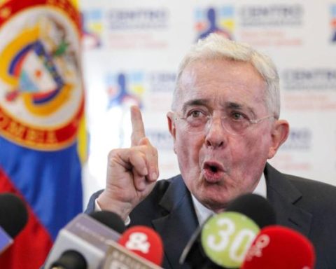 Álvaro Uribe: 22 years later, an analysis of his presidential administration