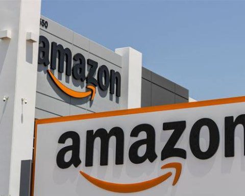 Trabajadores de Amazon en Coventry hacen huelga en jornada de ‘Viernes Negro’