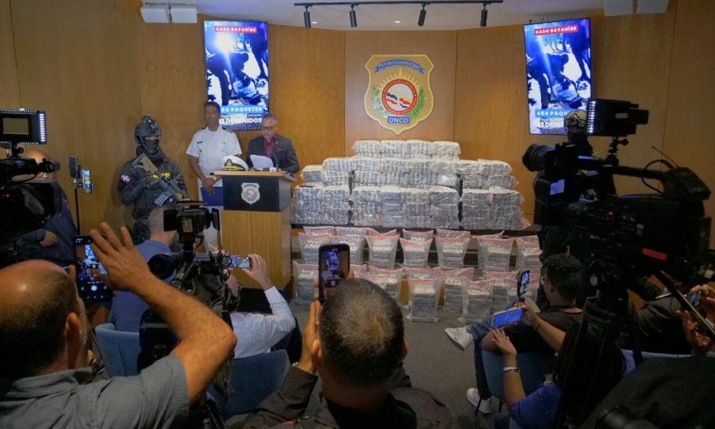 Incautan 45 kilos de cocaína en PR en una embarcación procedente de RD