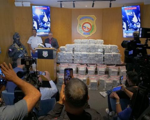 Incautan 45 kilos de cocaína en PR en una embarcación procedente de RD