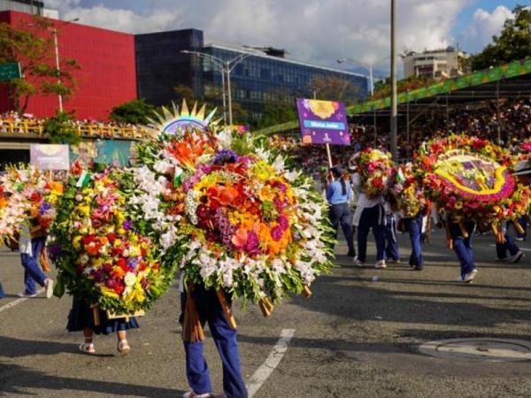 Are you going to the Flower Fair? Here is the schedule, times and parades